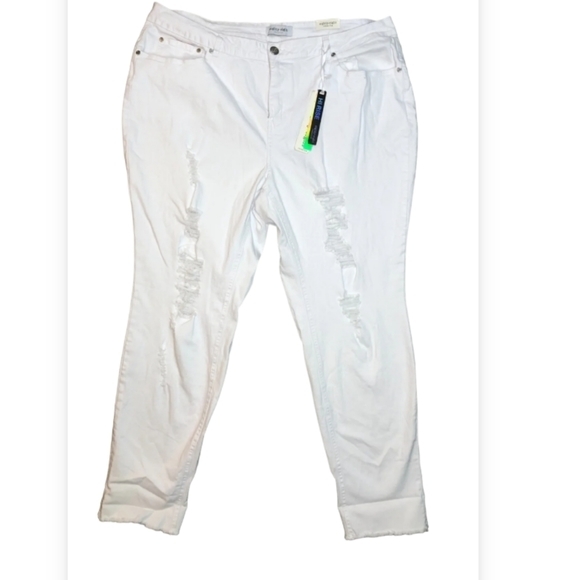 Plus Size 20 Bright White Ripped Boyfriend Frayed Hem Jeans - Picture 1 of 2